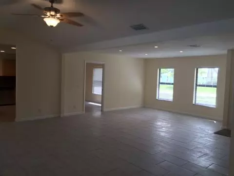 2083 SW Pitts Ter, Stuart, FL 34997 photo 2