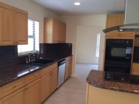 2083 SW Pitts Ter, Stuart, FL 34997 photo 6
