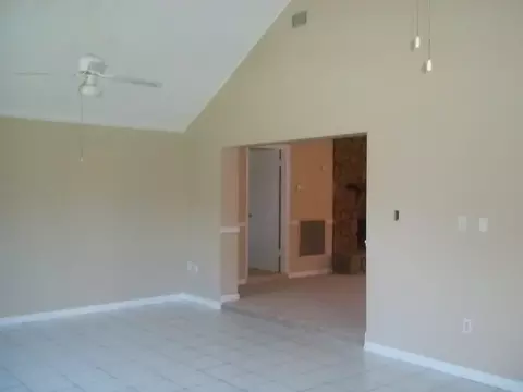 5580 SE Paramount Dr, Stuart, FL 34997 photo 5