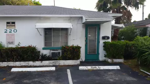 220 E 27th St #E, Riviera Beach, FL 33404 photo 4