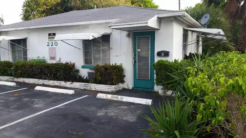 220 E 27th St #E, Riviera Beach, FL 33404 photo 1