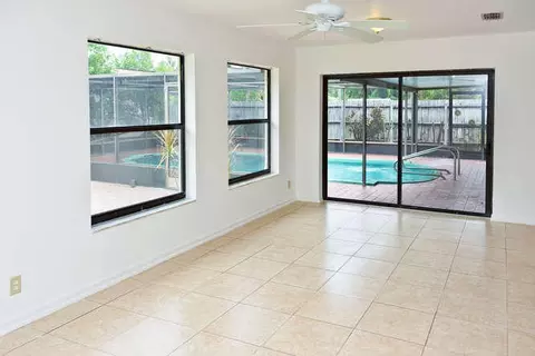 5575 SE Matousek St, Stuart, FL 34997 photo 9