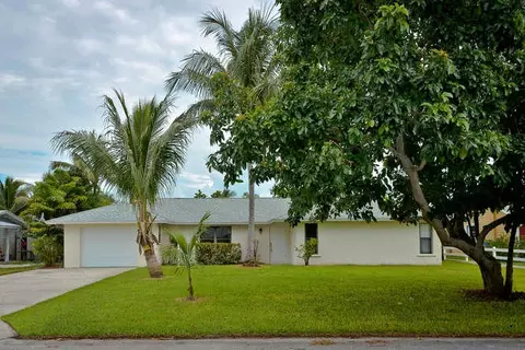 5575 SE Matousek St, Stuart, FL 34997 photo 1