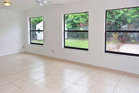5575 SE Matousek St, Stuart, FL 34997 photo 8