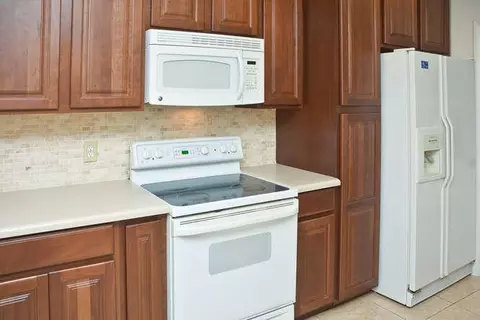 5575 SE Matousek St, Stuart, FL 34997 photo 2