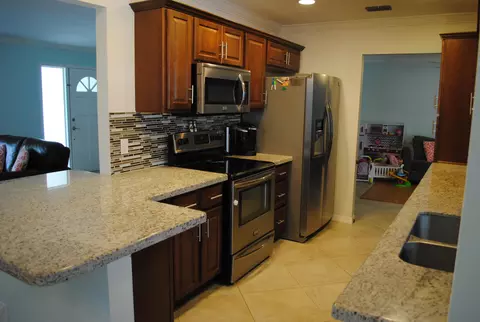 338 Fairway N, Tequesta, FL 33469 photo 5