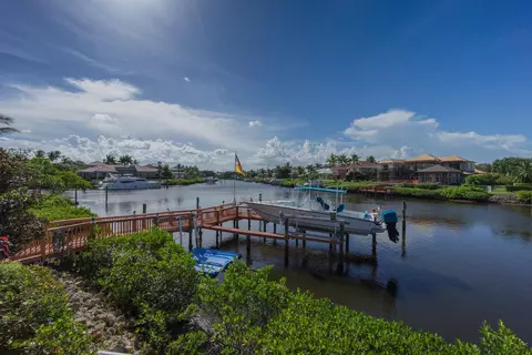 390 Eagle Dr, Jupiter, FL 33477 photo 21