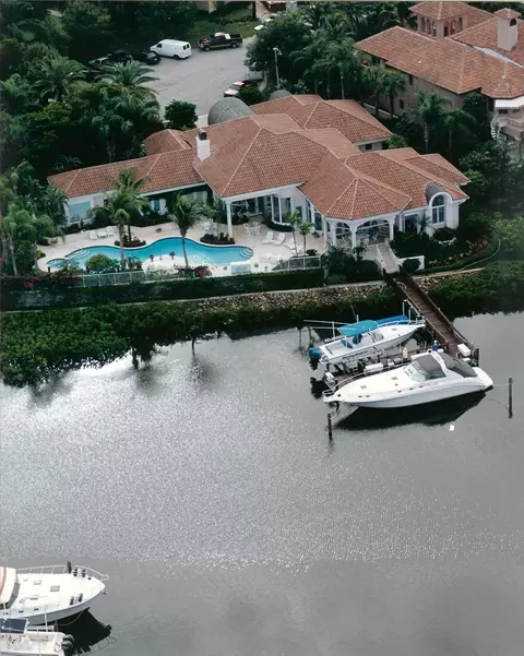 390 Eagle Dr, Jupiter, FL 33477 photo 3