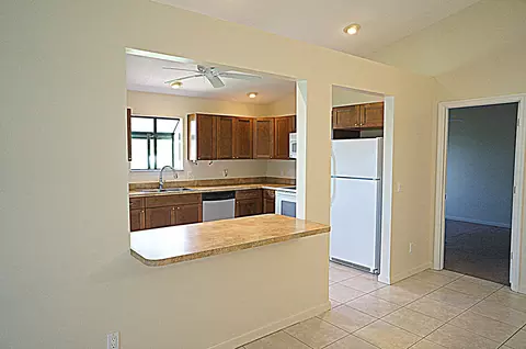 4201 SE Peppertree St, Stuart, FL 34997 photo 4