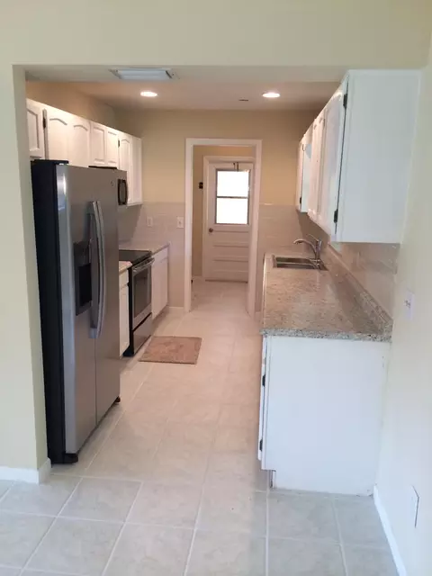 1983 SE Washington St, Stuart, FL 34997 photo 7