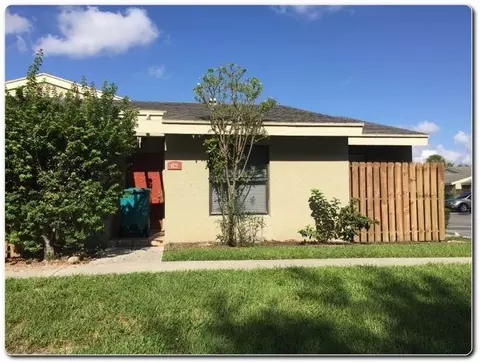 62 Meadows Dr, Boynton Beach, FL 33436 photo 1