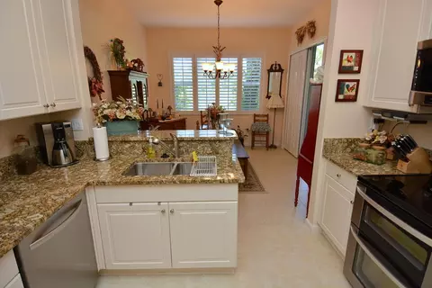 305 SW Otter Run Pl, Stuart, FL 34997 photo 15