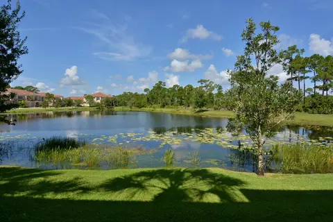 305 SW Otter Run Pl, Stuart, FL 34997 photo 1