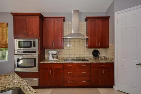 2570 SE Stonebriar Way, Stuart, FL 34997 photo 16
