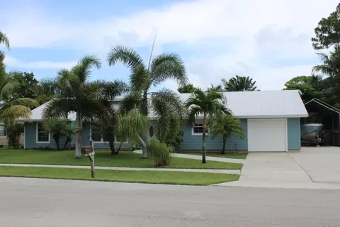 711 Warren Dr, Jupiter, FL 33458 photo 3