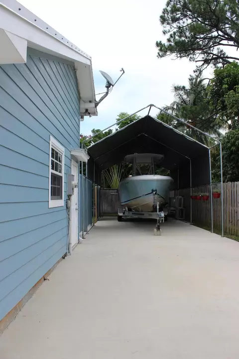 711 Warren Dr, Jupiter, FL 33458 photo 10
