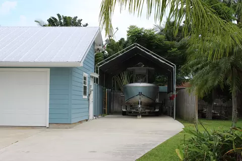 711 Warren Dr, Jupiter, FL 33458 photo 9