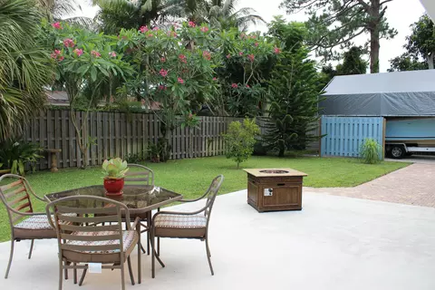 711 Warren Dr, Jupiter, FL 33458 photo 14