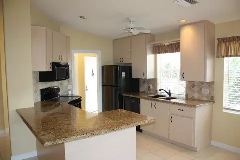 259 Brier Cir, Jupiter, FL 33458 photo 5