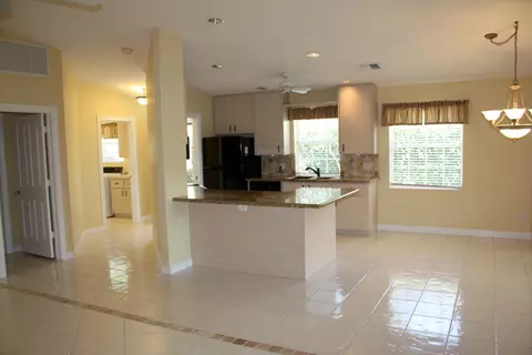 259 Brier Cir, Jupiter, FL 33458 photo 4