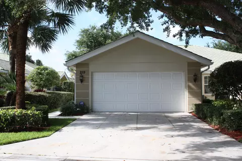259 Brier Cir, Jupiter, FL 33458 photo 2