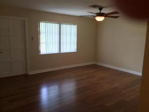 2530 SE Madison St, Stuart, FL 34997 photo 2
