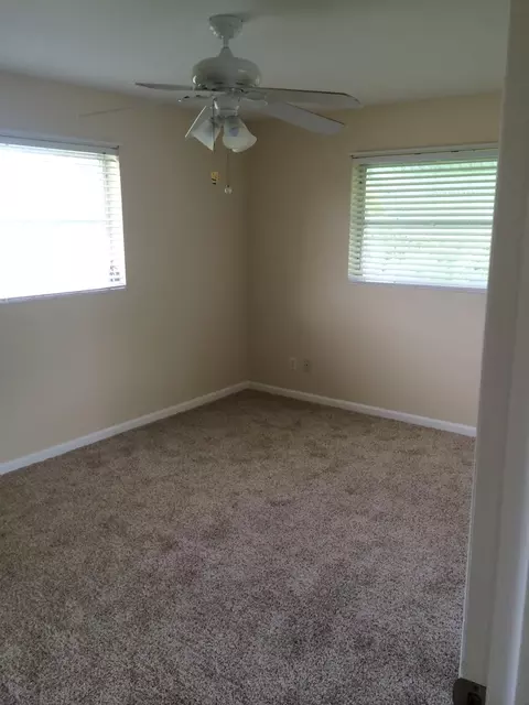 2530 SE Madison St, Stuart, FL 34997 photo 8