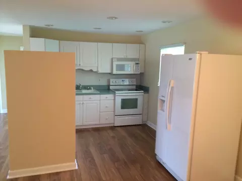 2530 SE Madison St, Stuart, FL 34997 photo 5