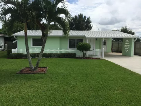 2530 SE Madison St, Stuart, FL 34997 photo 1