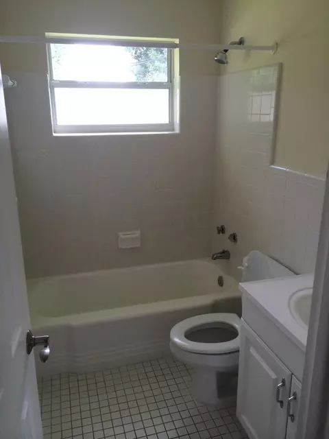 2530 SE Madison St, Stuart, FL 34997 photo 10