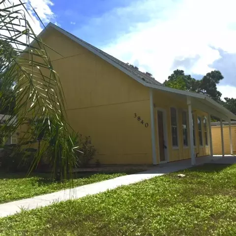 3840 SE Lee St, Stuart, FL 34997 photo 1