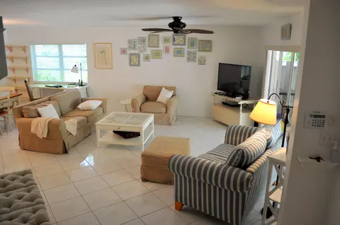 215 Seabreeze Cir, Jupiter, FL 33477 photo 4