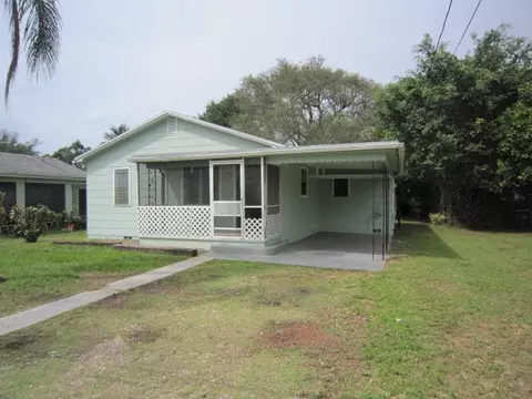 805 Mathis St, Lake Worth, FL 33461 photo 2