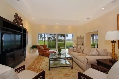 1904 SE Sailfish Point Blvd, Stuart, FL 34996 photo 2