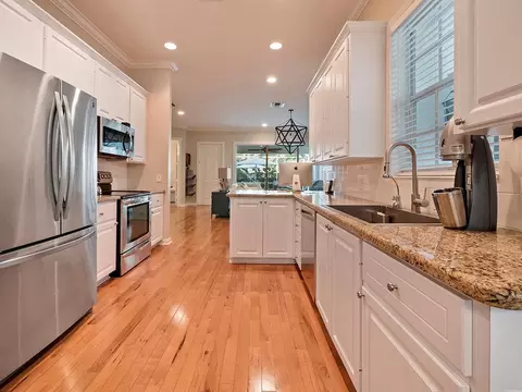 175 Paradise Cir, Jupiter, FL 33458 photo 12