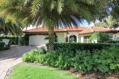 124 Nocossa Cir, Jupiter, FL 33458 photo 1