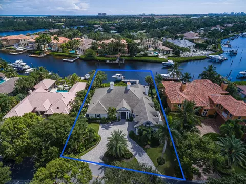 189 Commodore Dr, Jupiter, FL 33477 photo 2
