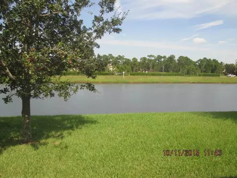 1243 SE Kirk St, Stuart, FL 34997 photo 9