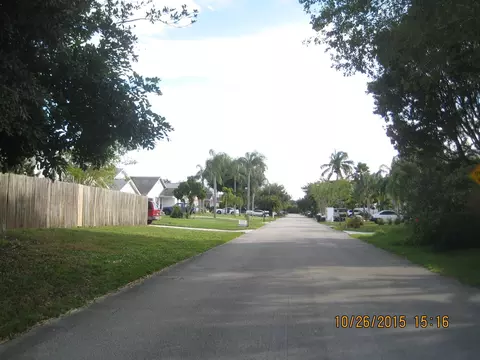 5760 SE Tangerine Blvd, Stuart, FL 34997 photo 3