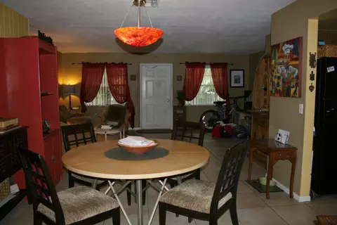 2117 SE Harrison St, Stuart, FL 34997 photo 9