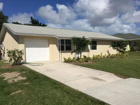 1039 NW 16th St, Stuart, FL 34994 photo 2