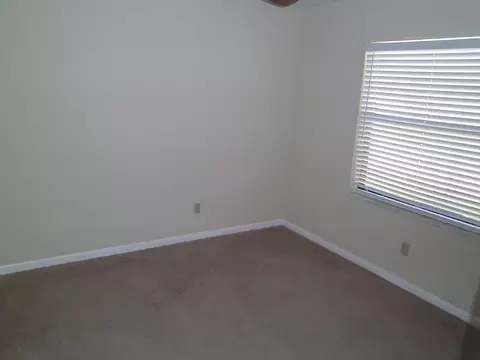 5712 SE Collins Ave, Stuart, FL 34997 photo 4