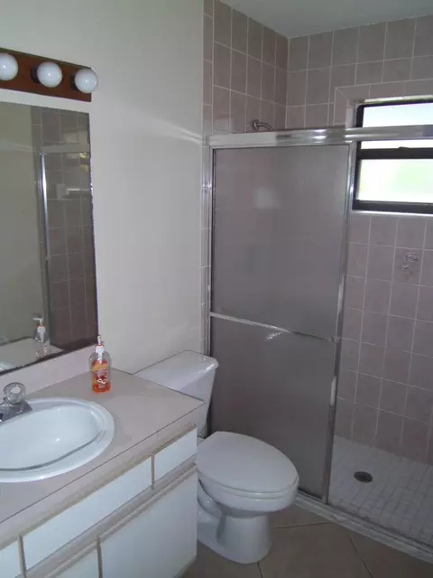5712 SE Collins Ave, Stuart, FL 34997 photo 8