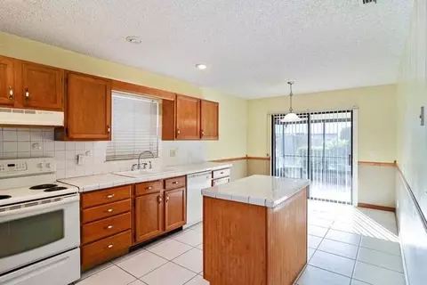 5856 SE Collins Ave, Stuart, FL 34997 photo 4