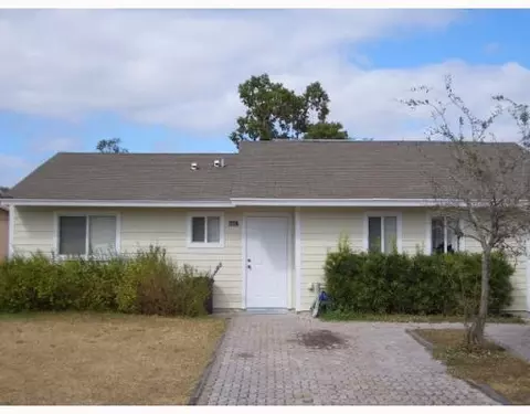 4667 SE Salvatori Rd, Stuart, FL 34997 photo 1