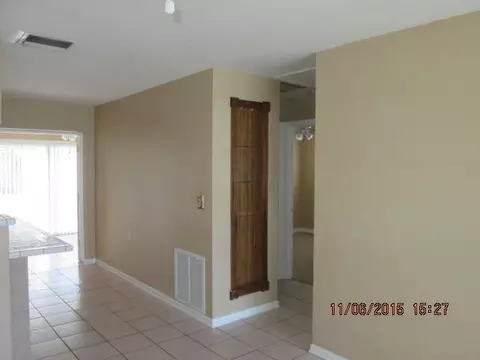 412 SE Fini Dr, Stuart, FL 34996 photo 4