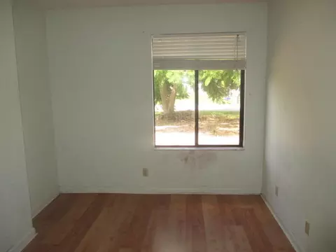 405 E Whitney Dr, Jupiter, FL 33458 photo 5