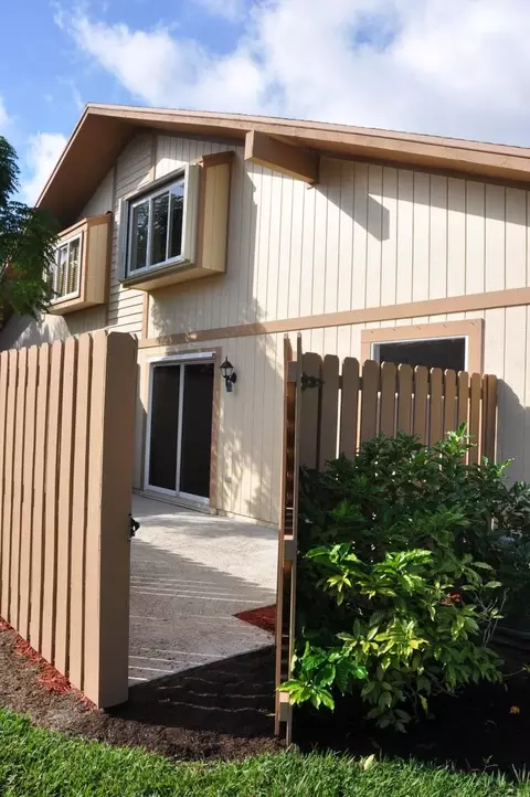 334 Maplecrest Cir, Jupiter, FL 33458 photo 14