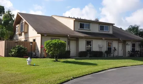 334 Maplecrest Cir, Jupiter, FL 33458 photo 2