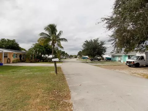100 SW Hideaway Pl, Stuart, FL 34994 photo 23